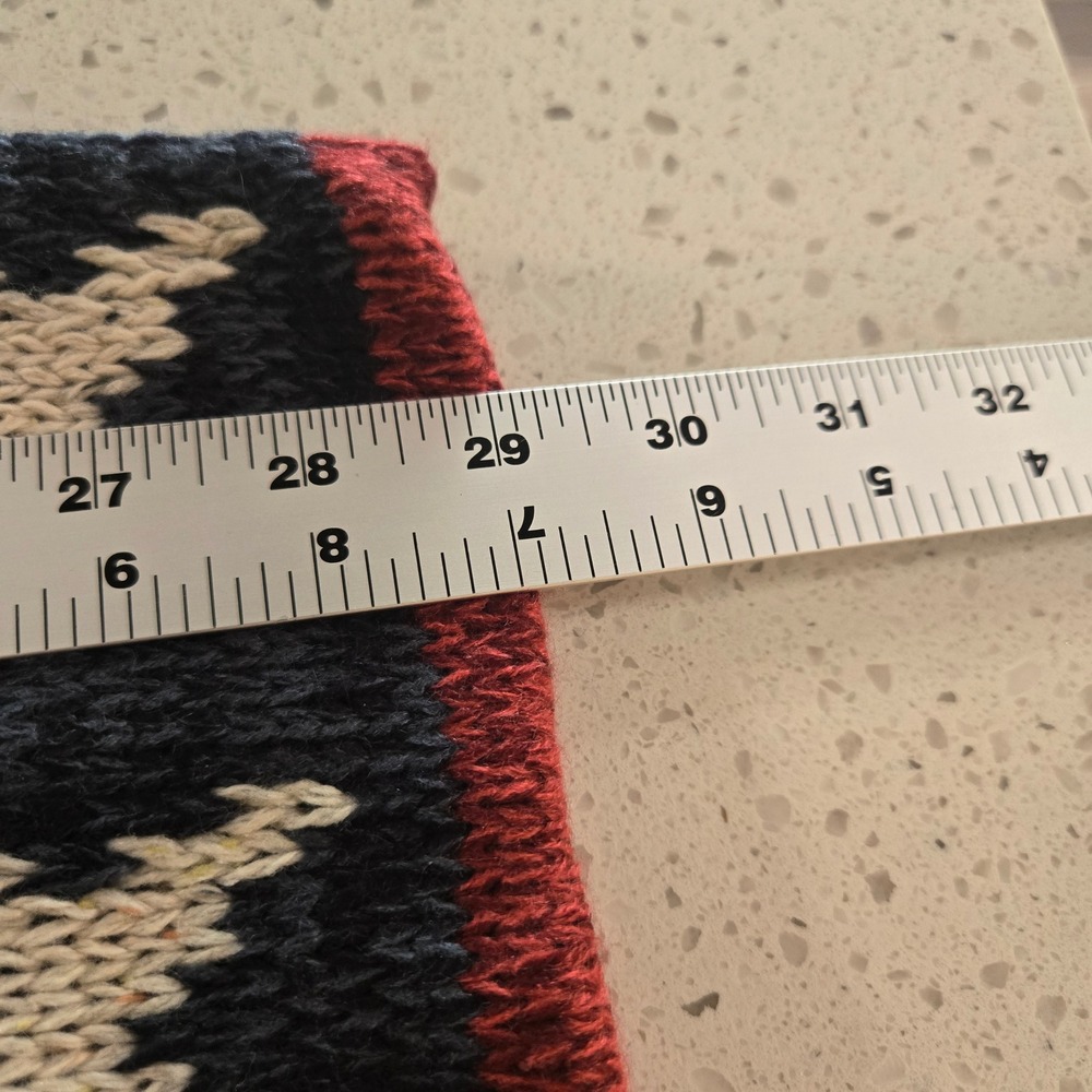 Muk Luks American Flag Infinity Scarf Patriotic Stars Stripes Knit Dark Red - Picture 7 of 8